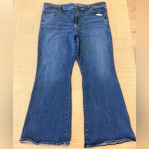 American Eagle Low-Rise Flare Jeans | Next Level Stretch | Medium Wash 20